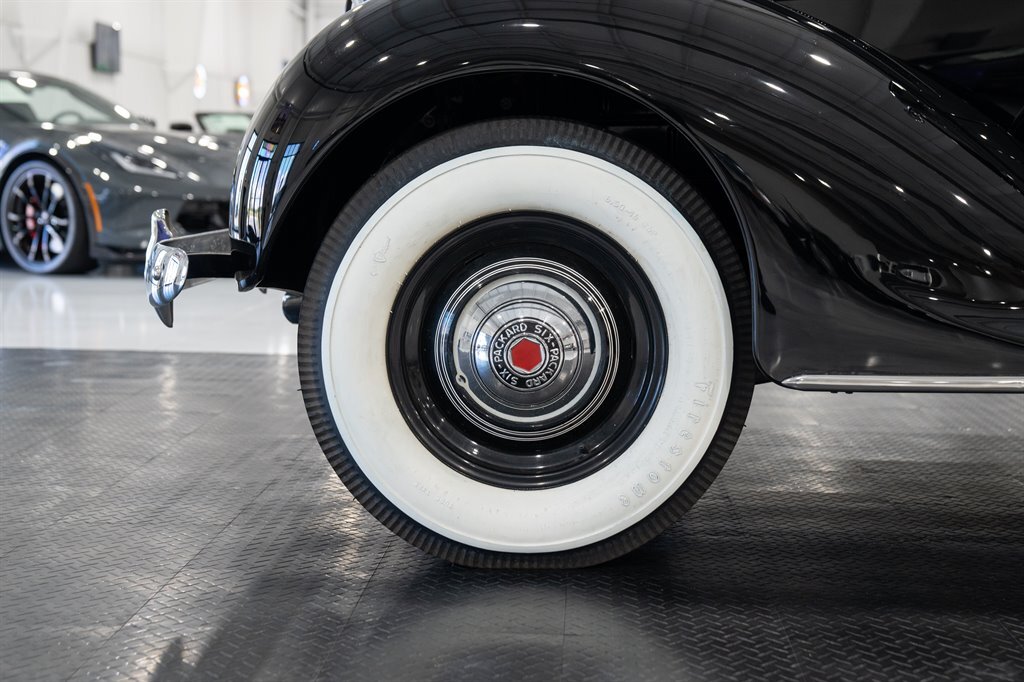 Packard-Model-115-C-1937-Sedan-37