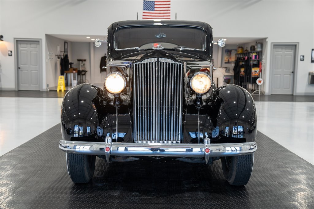Packard-Model-115-C-1937-Sedan-7