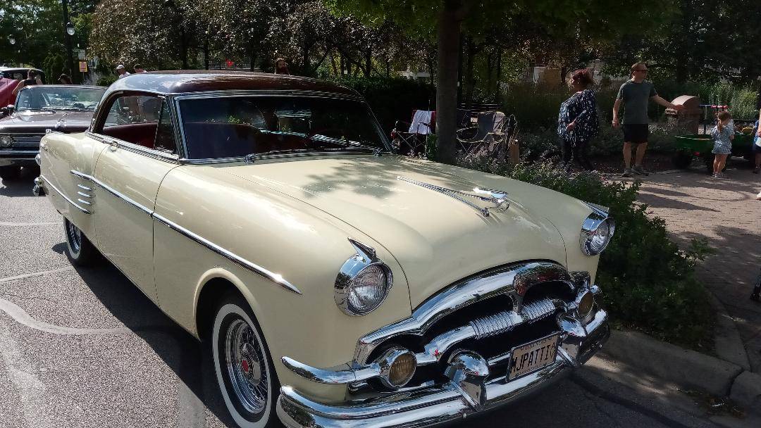 Packard-Pacific-1954-yellow-2