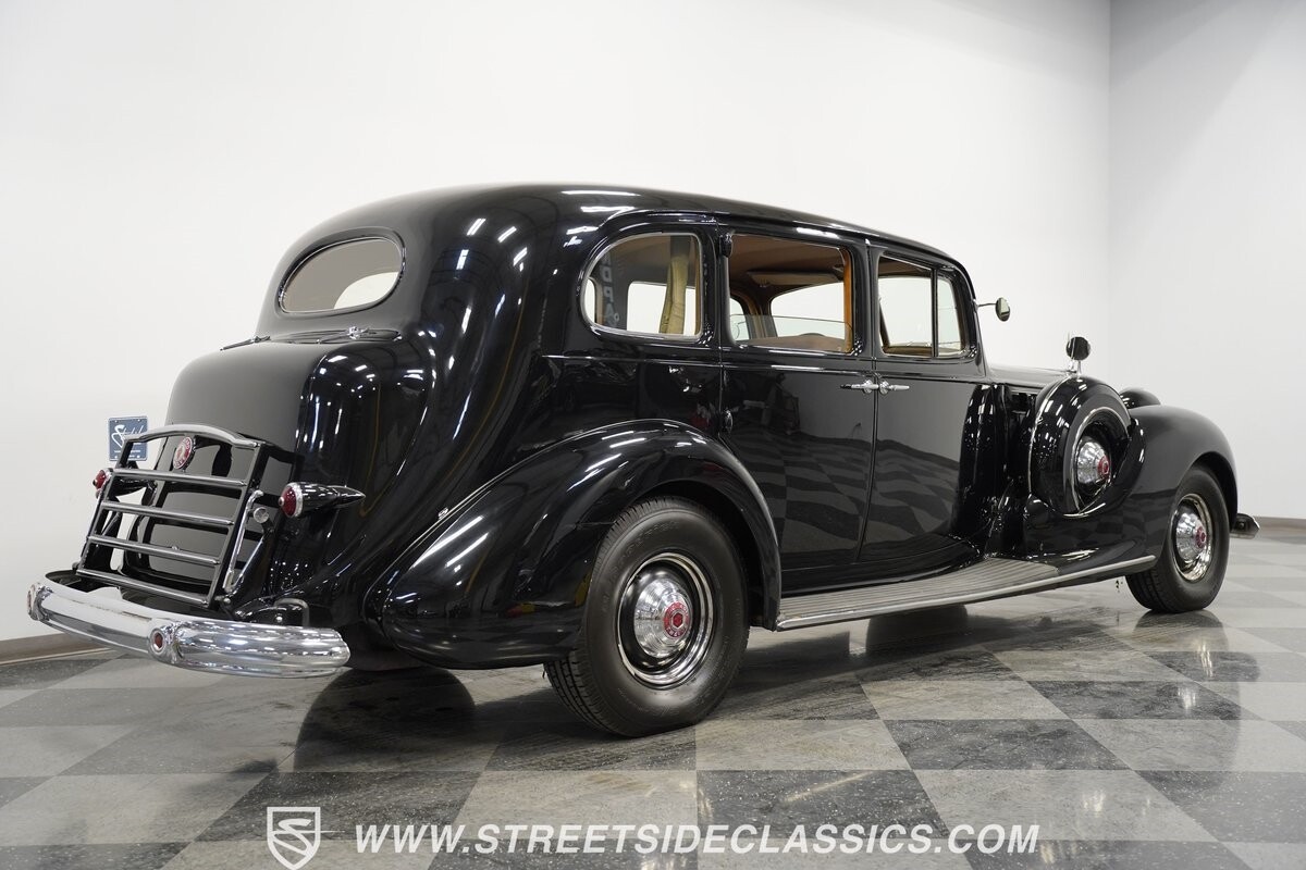 Packard-Twelve-1939-Sedan-13
