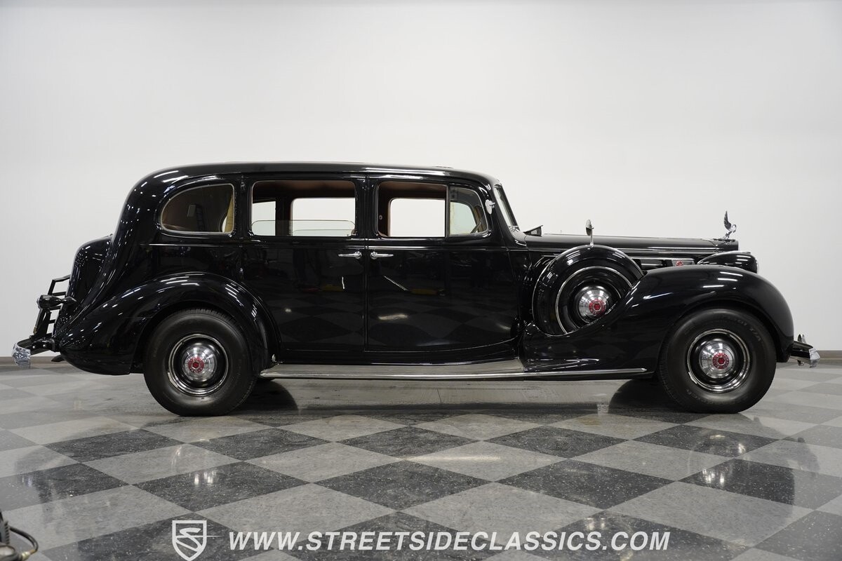 Packard-Twelve-1939-Sedan-14