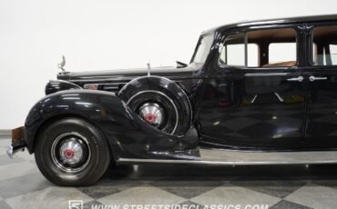 Packard-Twelve-1939-Sedan-23