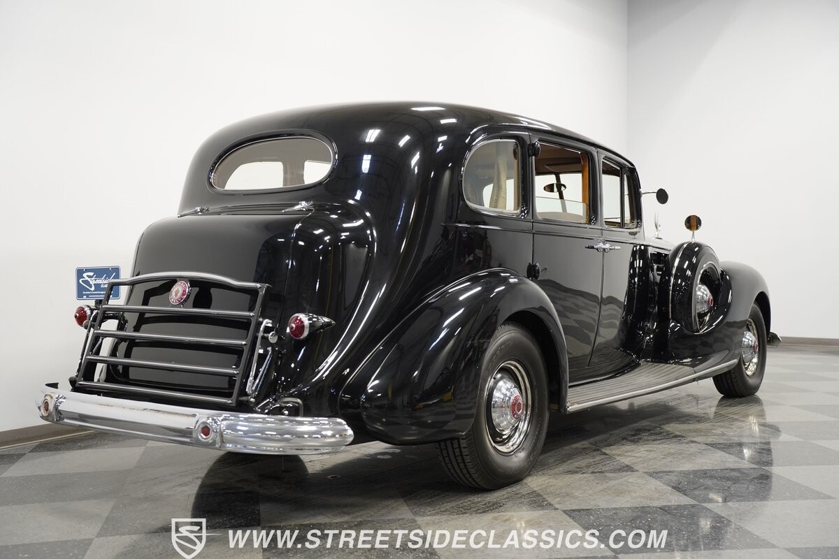 Packard-Twelve-1939-Sedan-25