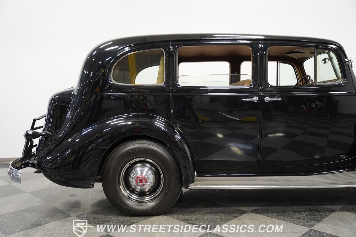 Packard-Twelve-1939-Sedan-29