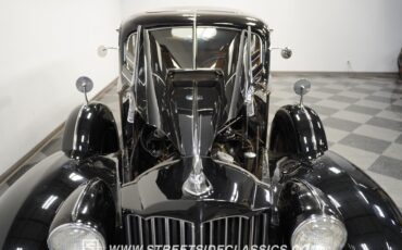 Packard-Twelve-1939-Sedan-33