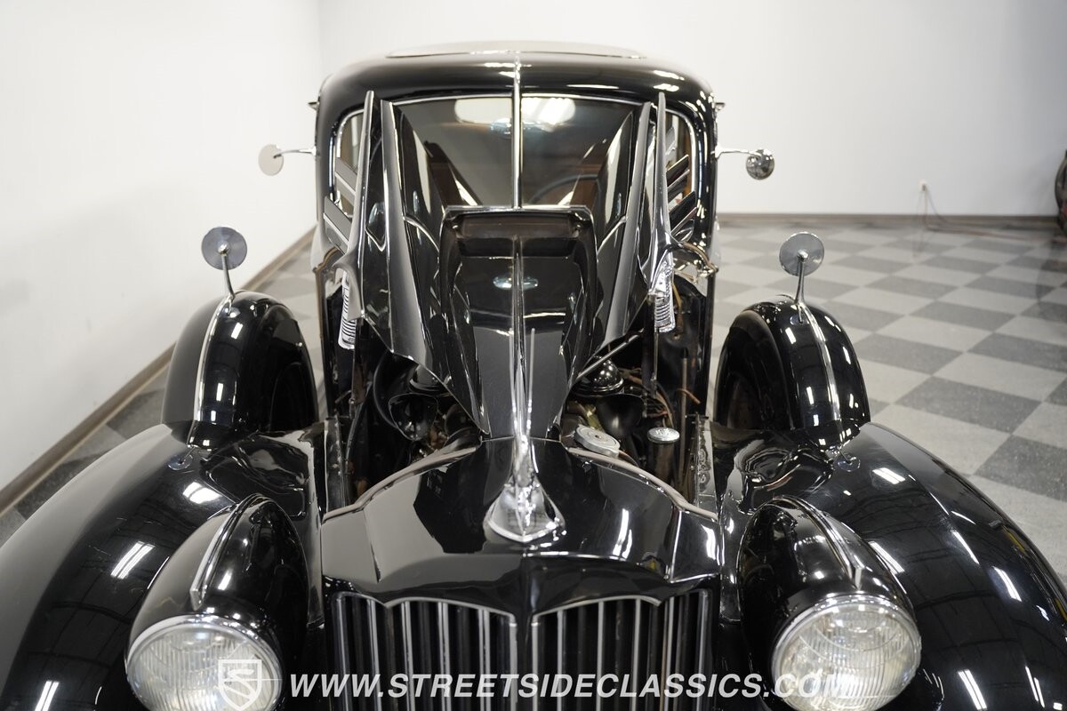 Packard-Twelve-1939-Sedan-33