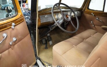 Packard-Twelve-1939-Sedan-4