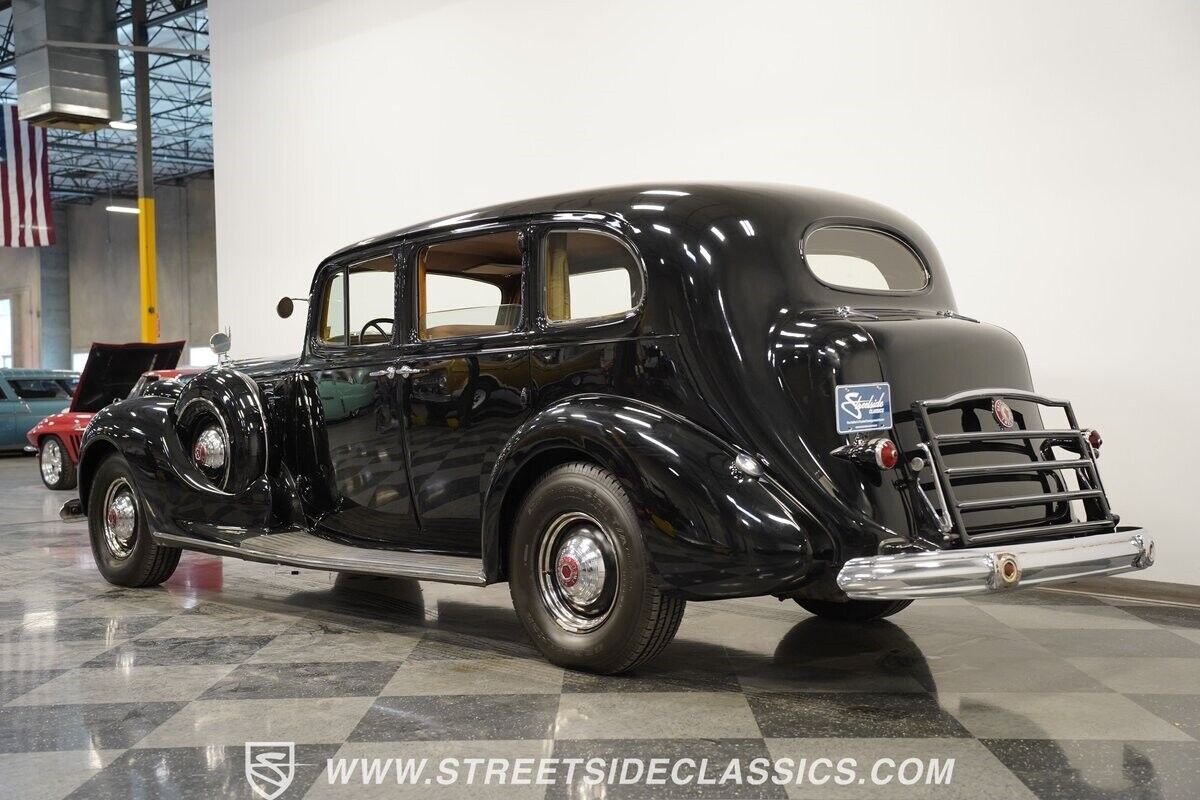 Packard-Twelve-1939-Sedan-7