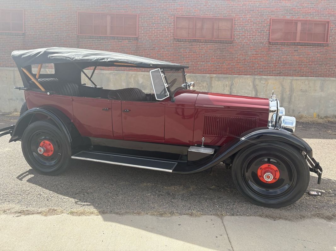 Packard-sedan-1926-11