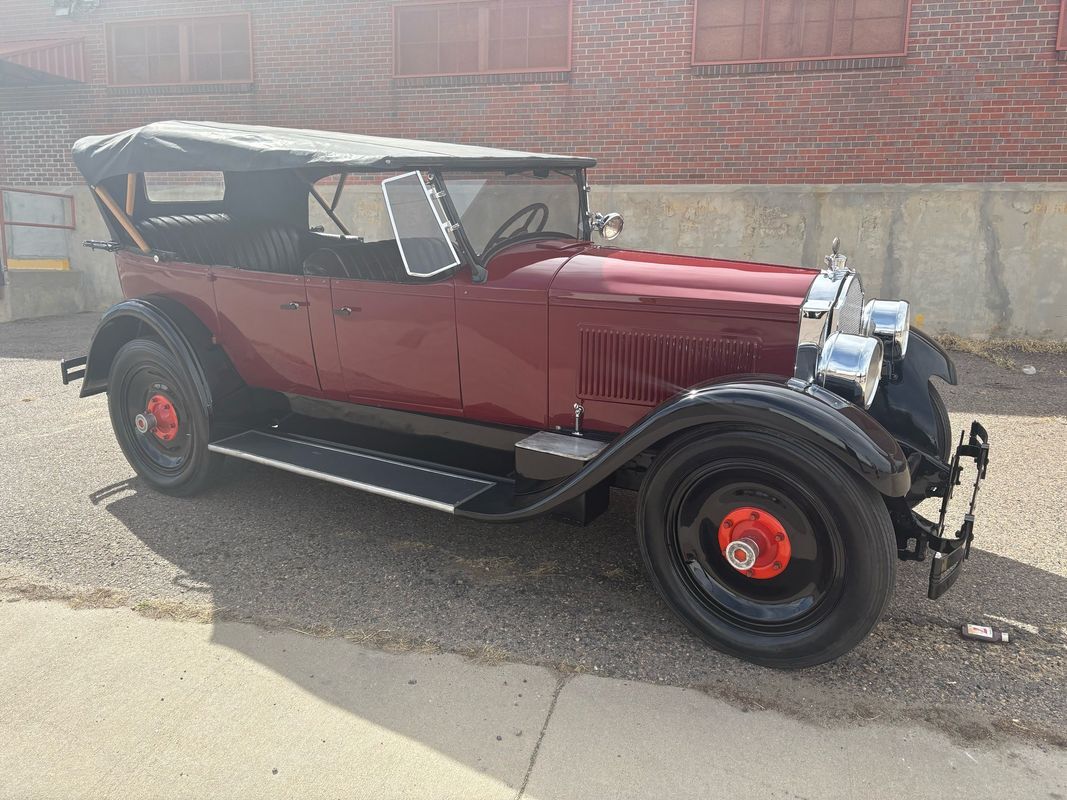 Packard-sedan-1926-12