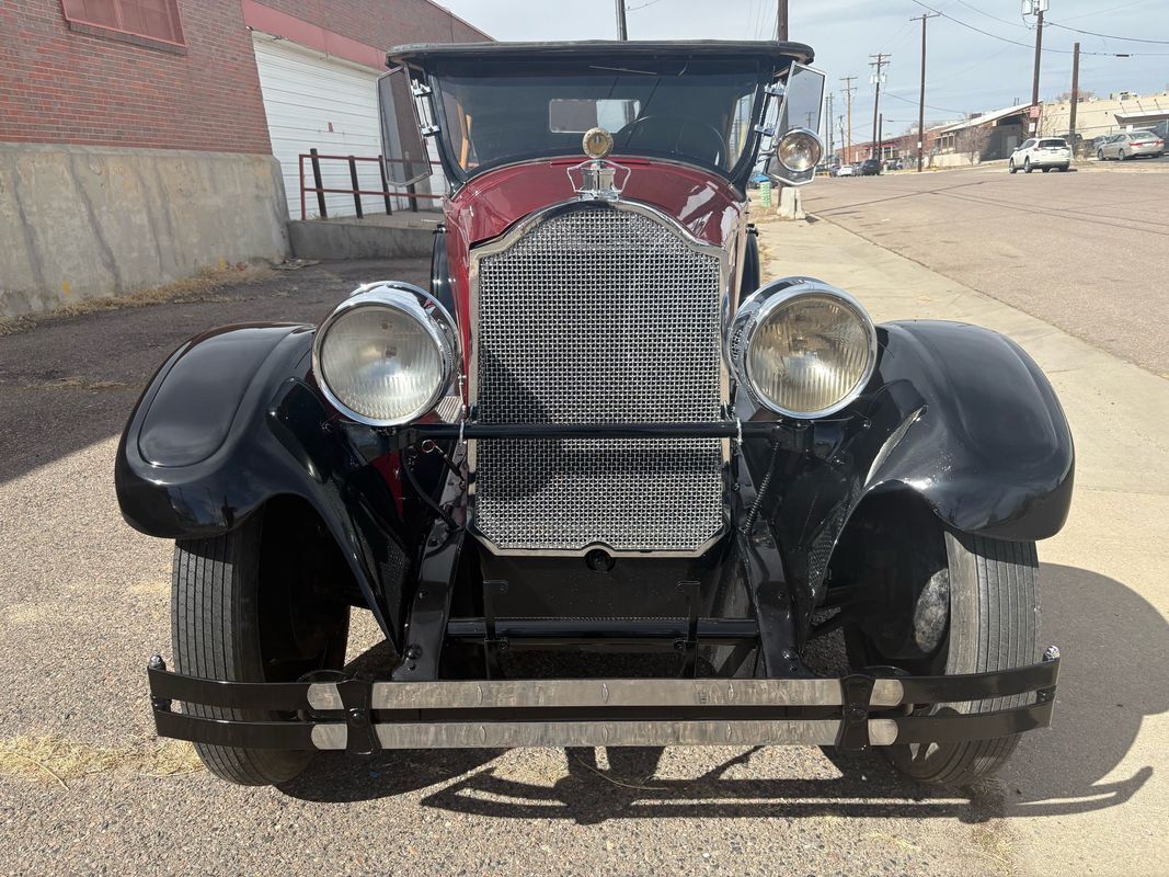 Packard-sedan-1926-25