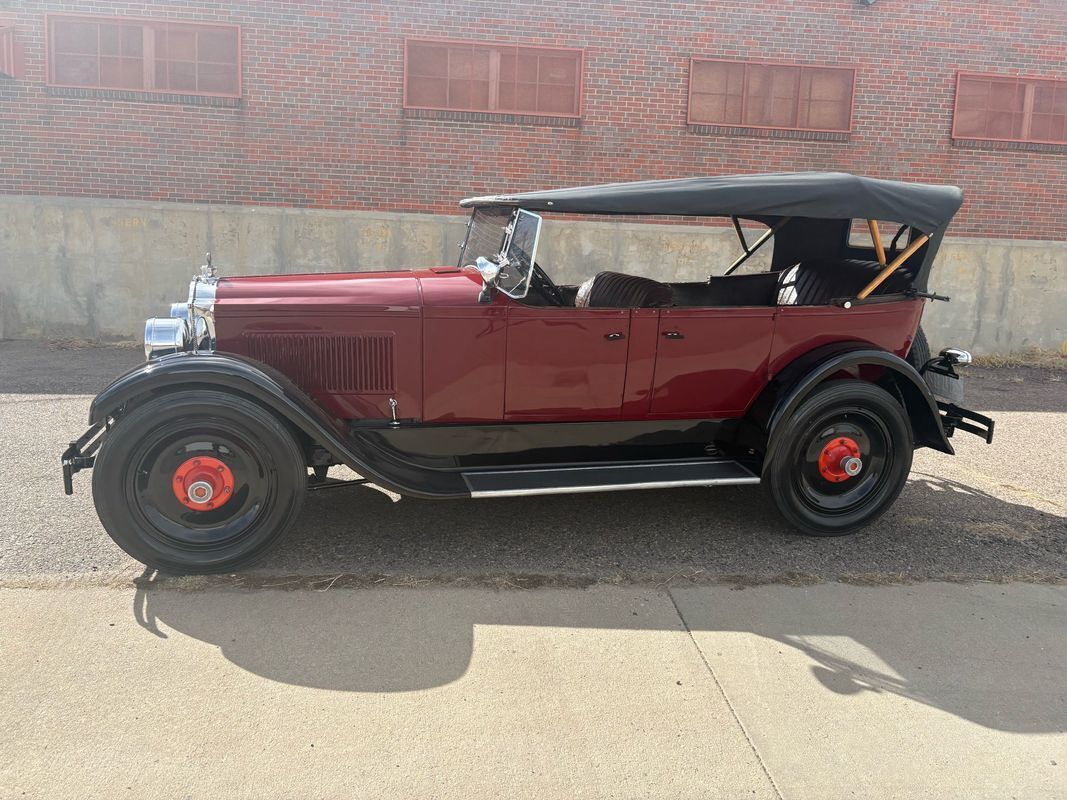 Packard-sedan-1926-26