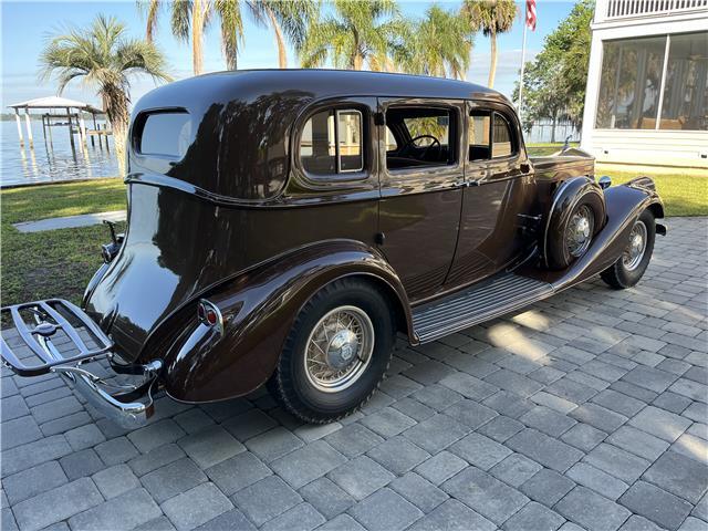 Pierce-Arrow-1240A-1934-Sedan-11
