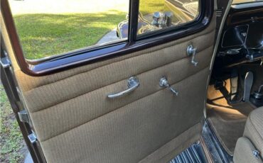 Pierce-Arrow-1240A-1934-Sedan-14