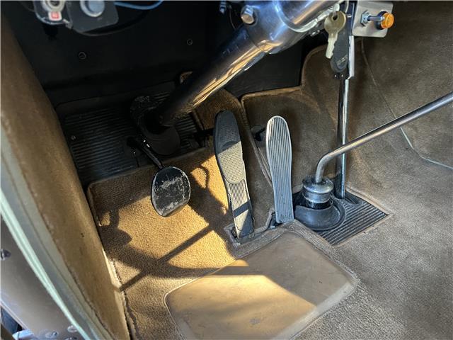 Pierce-Arrow-1240A-1934-Sedan-16