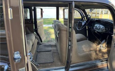Pierce-Arrow-1240A-1934-Sedan-28
