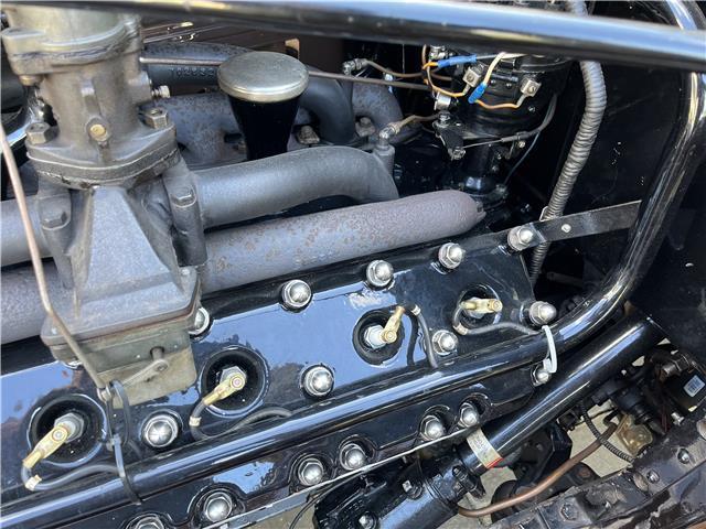 Pierce-Arrow-1240A-1934-Sedan-36
