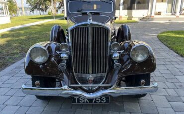 Pierce-Arrow-1240A-1934-Sedan-5