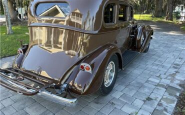 Pierce-Arrow-1240A-1934-Sedan-6