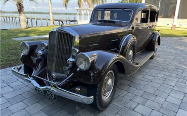 Pierce-Arrow-1240A-1934-Sedan-7