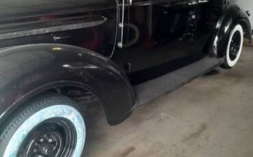 Plymouth-1937-black