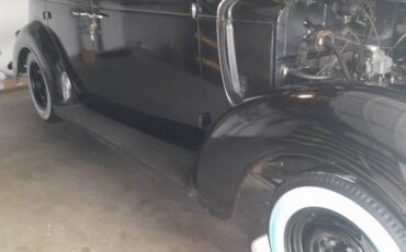 Plymouth-1937-black-4