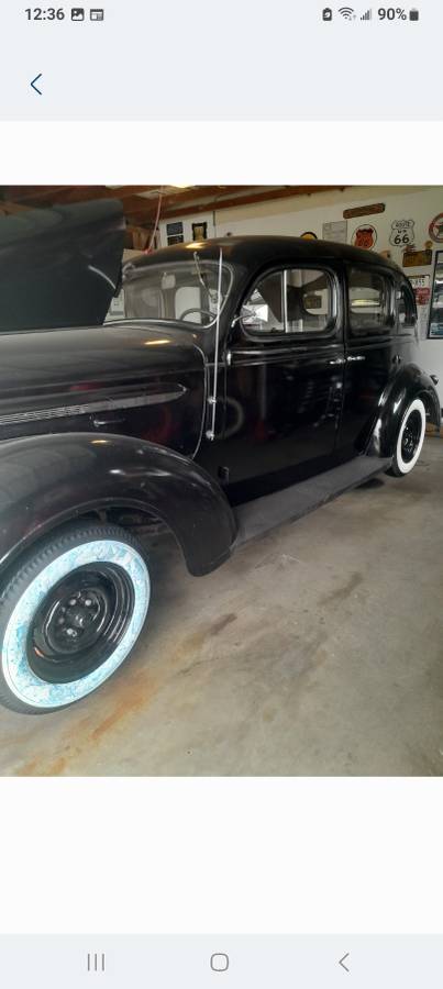 Plymouth-1937-black