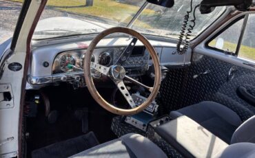 Plymouth-1949-black-3