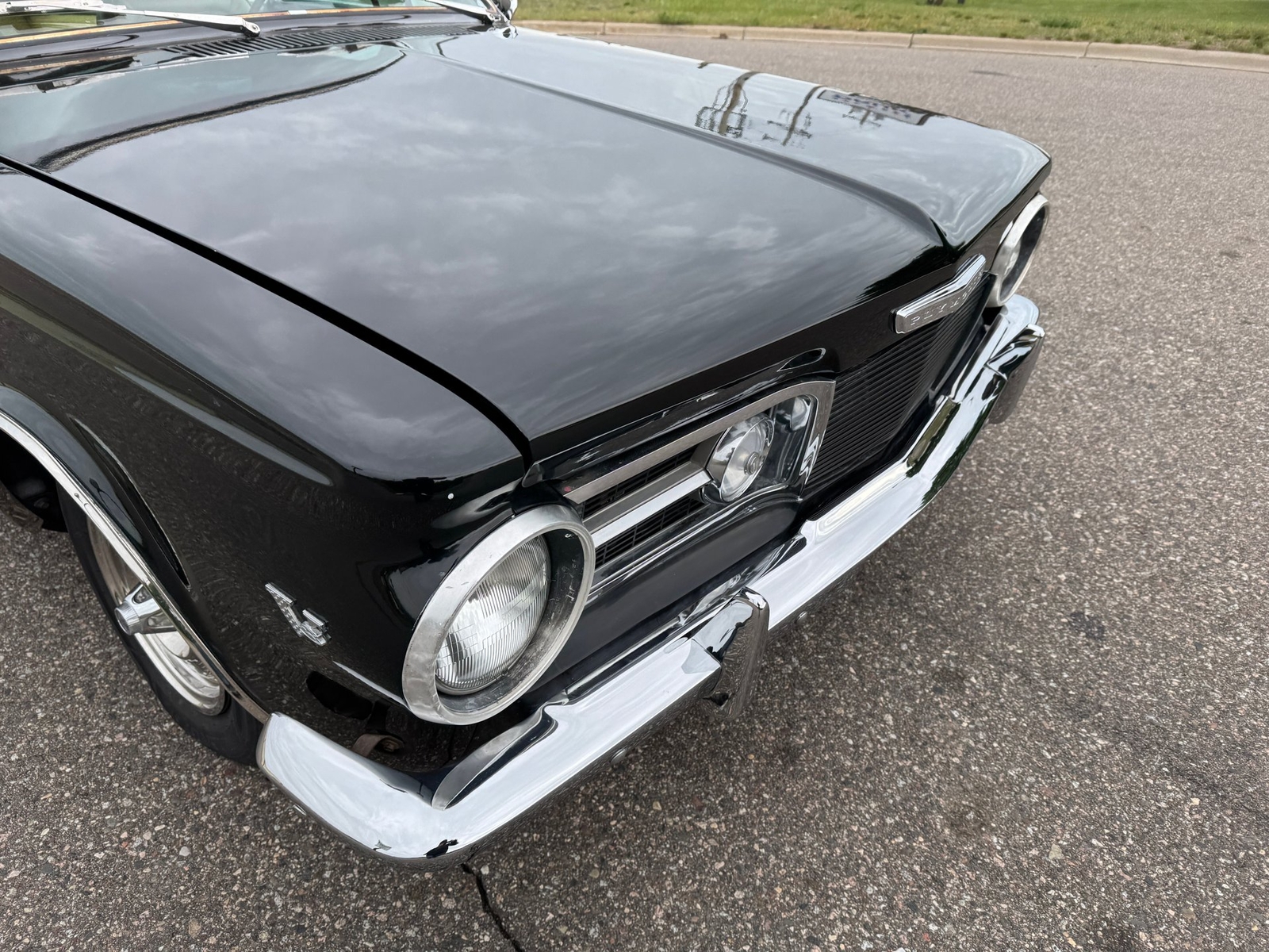 Plymouth-Barracuda-1964-Coupe-24