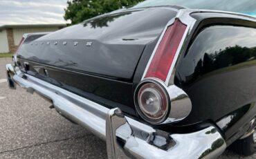 Plymouth-Barracuda-1964-Coupe-26