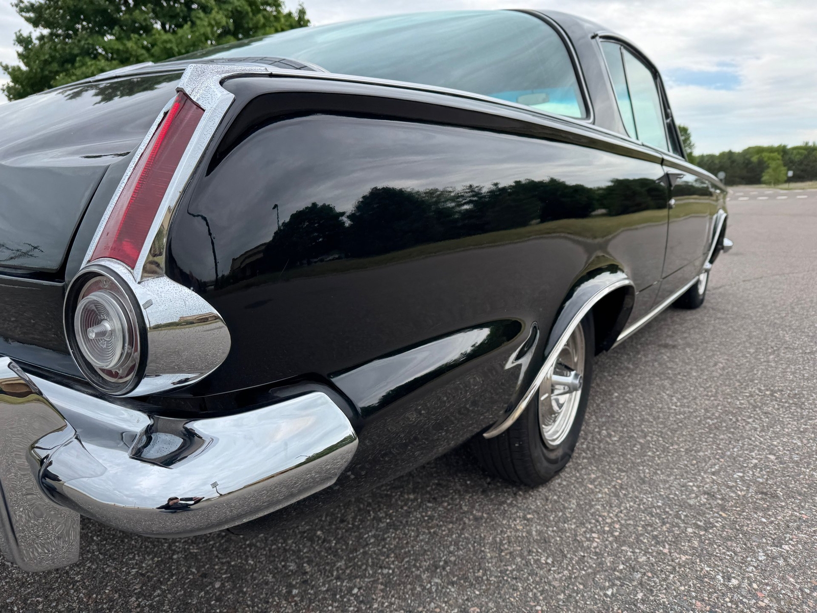 Plymouth-Barracuda-1964-Coupe-27
