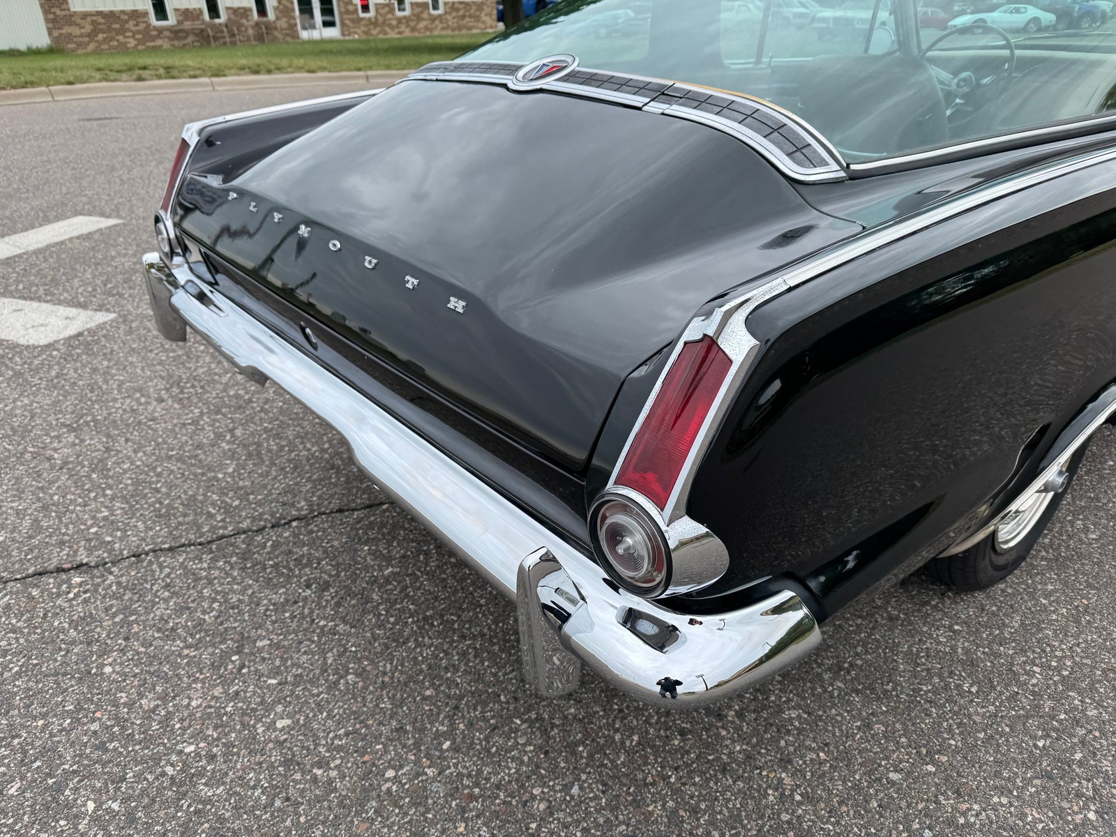 Plymouth-Barracuda-1964-Coupe-28