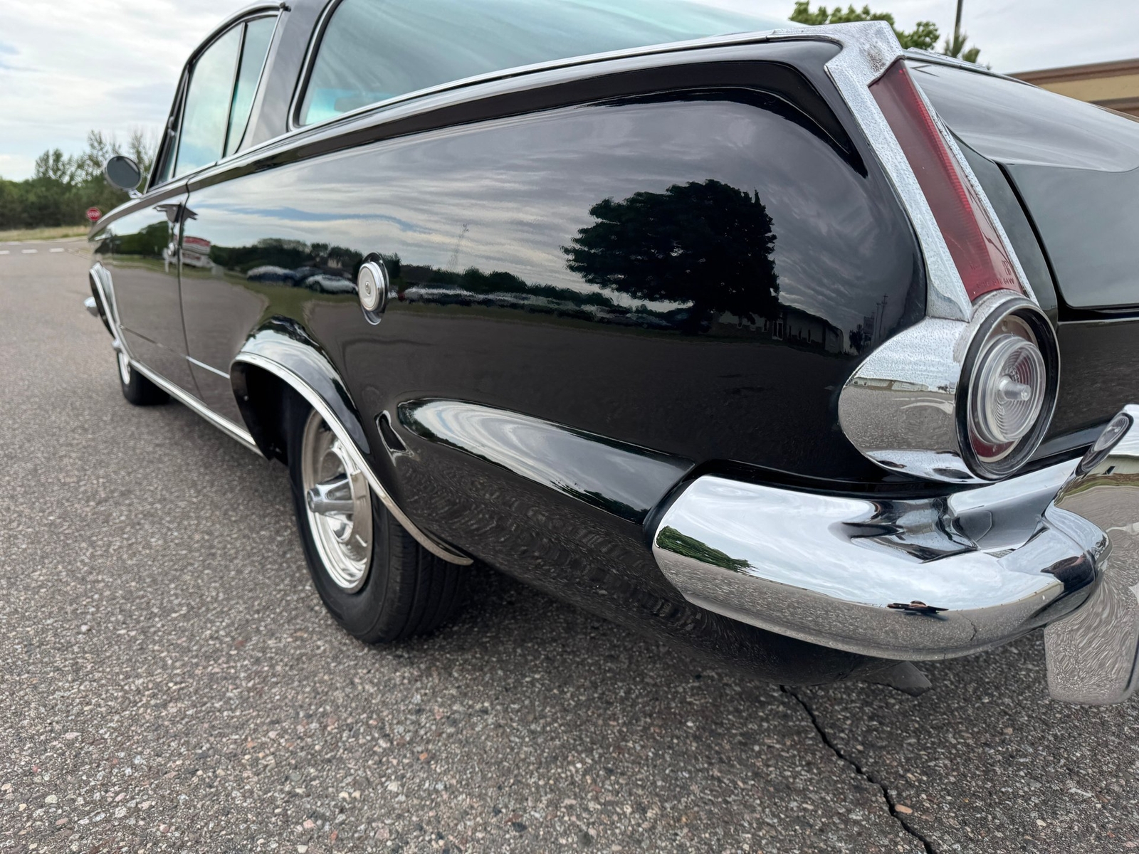 Plymouth-Barracuda-1964-Coupe-31