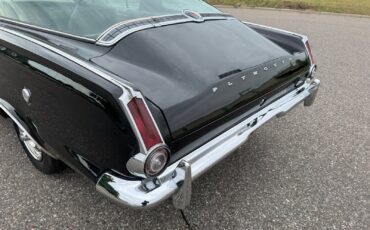 Plymouth-Barracuda-1964-Coupe-32