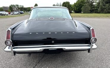 Plymouth-Barracuda-1964-Coupe-4