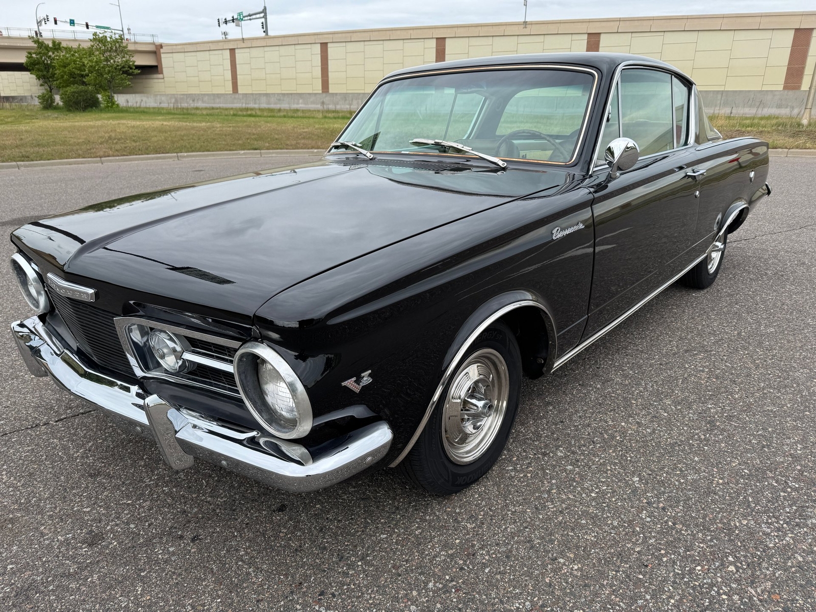 Plymouth-Barracuda-1964-Coupe-7