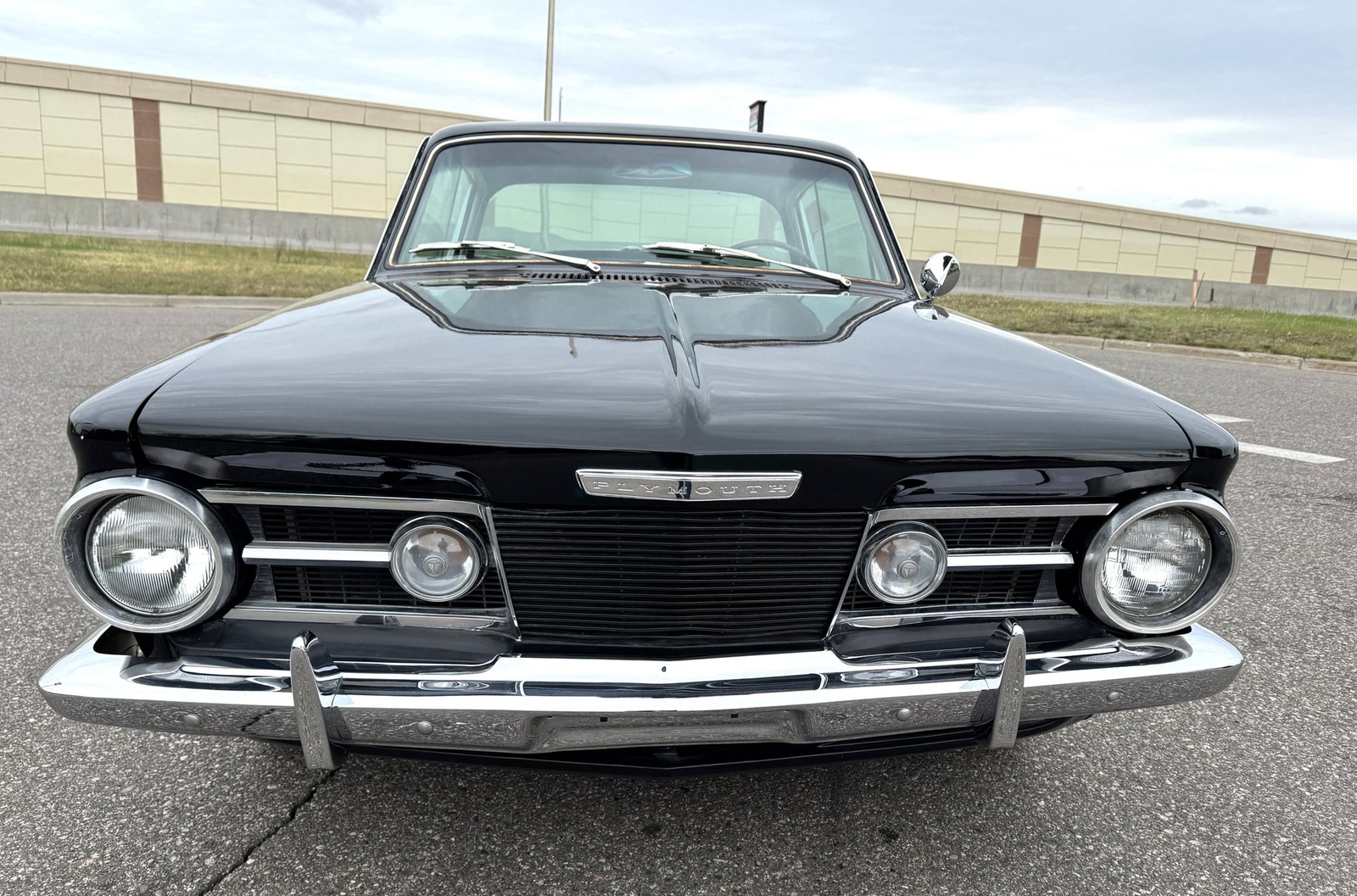 Plymouth-Barracuda-1964-Coupe-8