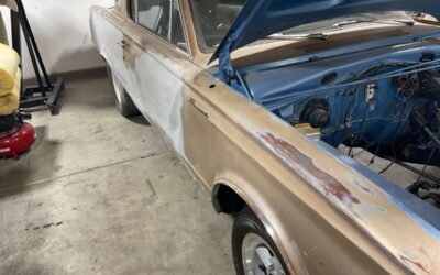 Plymouth Barracuda  1964 brown