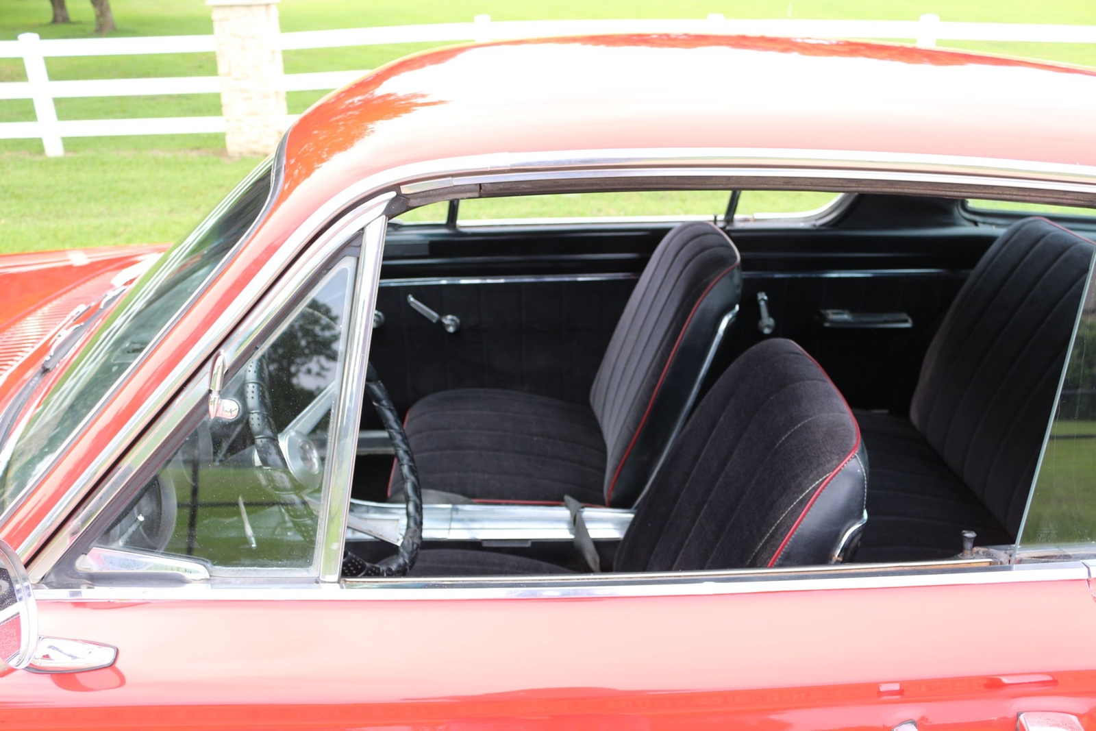 Plymouth-Barracuda-1966-20