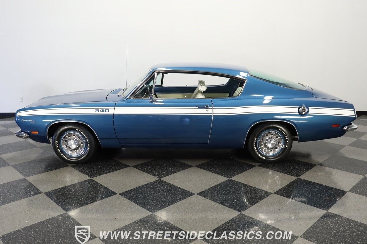 Plymouth-Barracuda-1969-Fastback-2