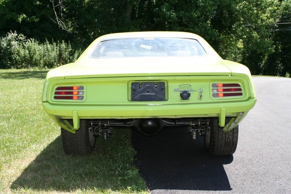 Plymouth-Barracuda-1970-Coupe-3