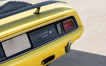 Plymouth-Barracuda-1971-Convertible-10