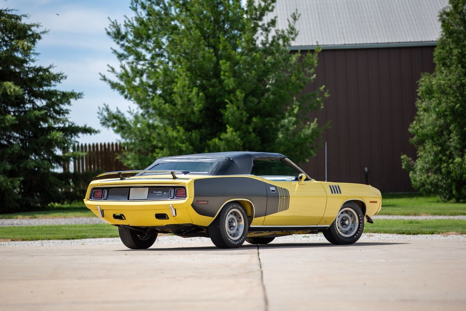 Plymouth-Barracuda-1971-Convertible-22