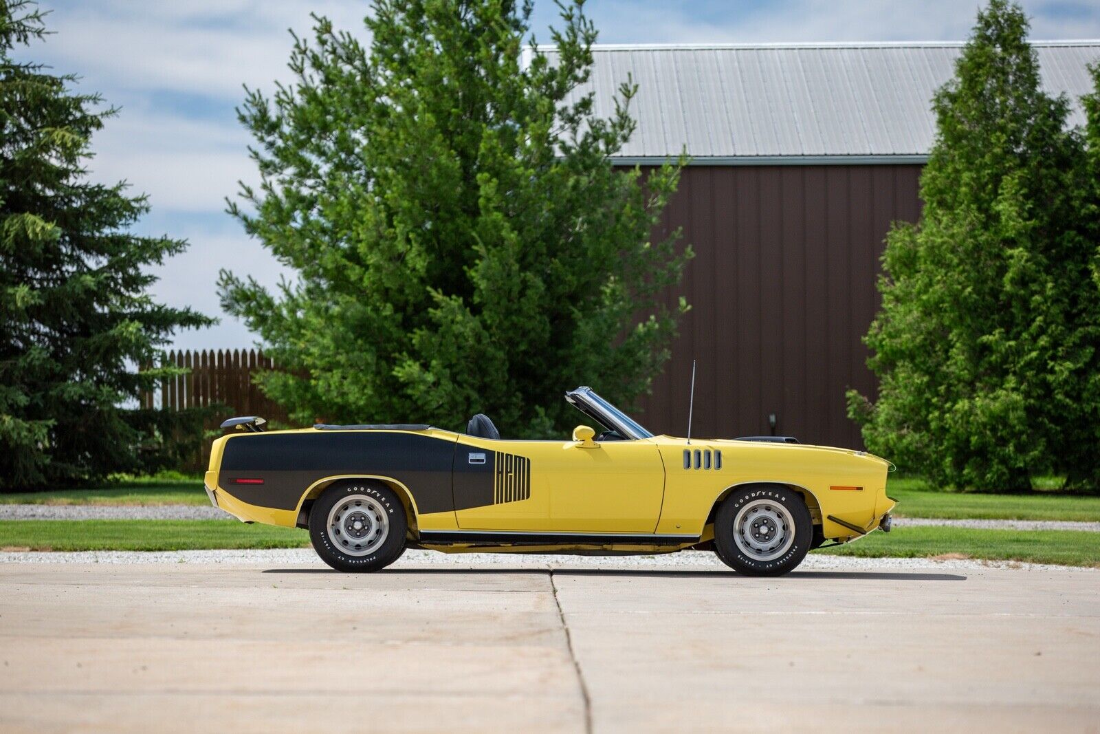 Plymouth-Barracuda-1971-Convertible-3