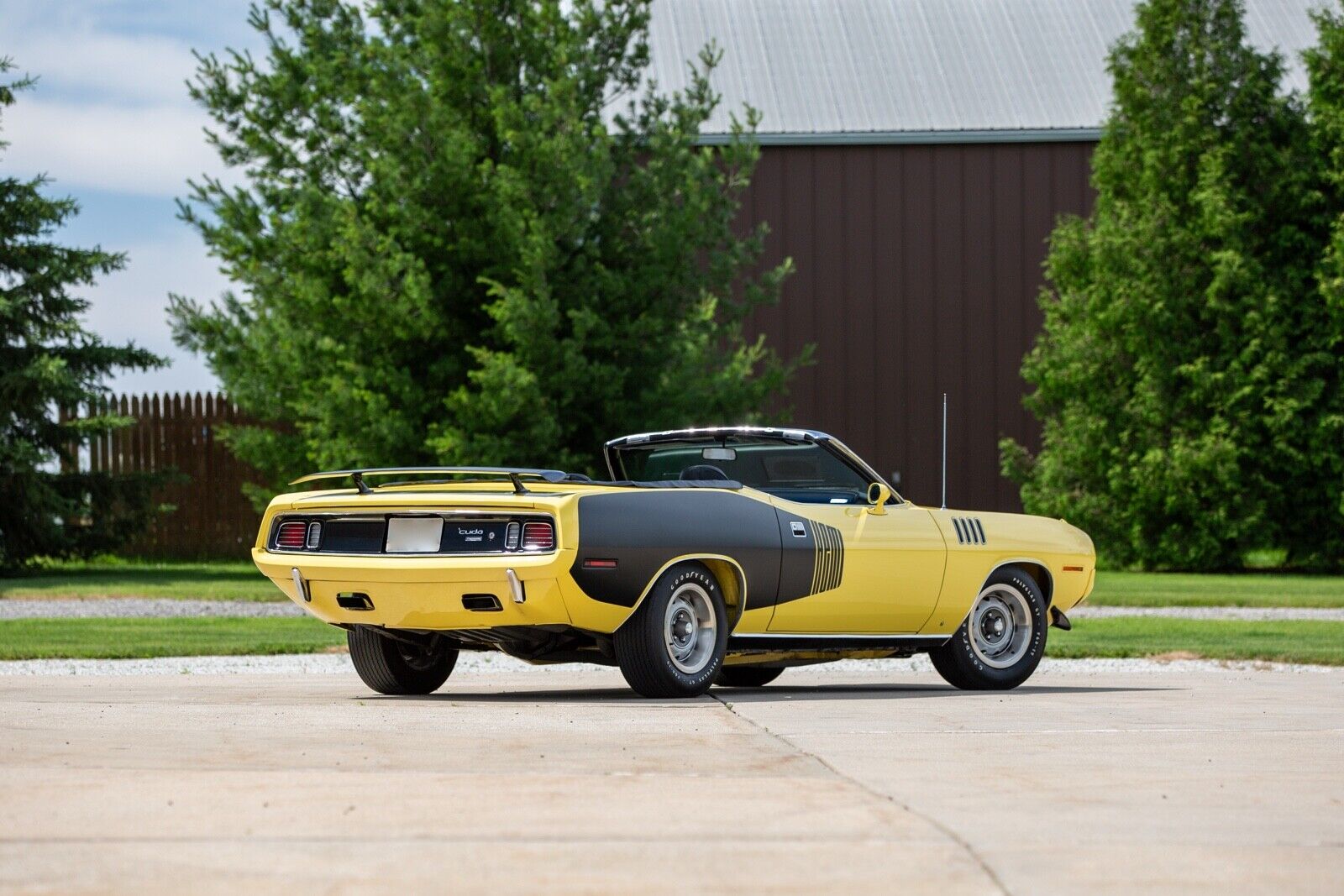 Plymouth-Barracuda-1971-Convertible-4