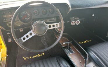 Plymouth-Barracuda-1973-American-Muscle-Car-30