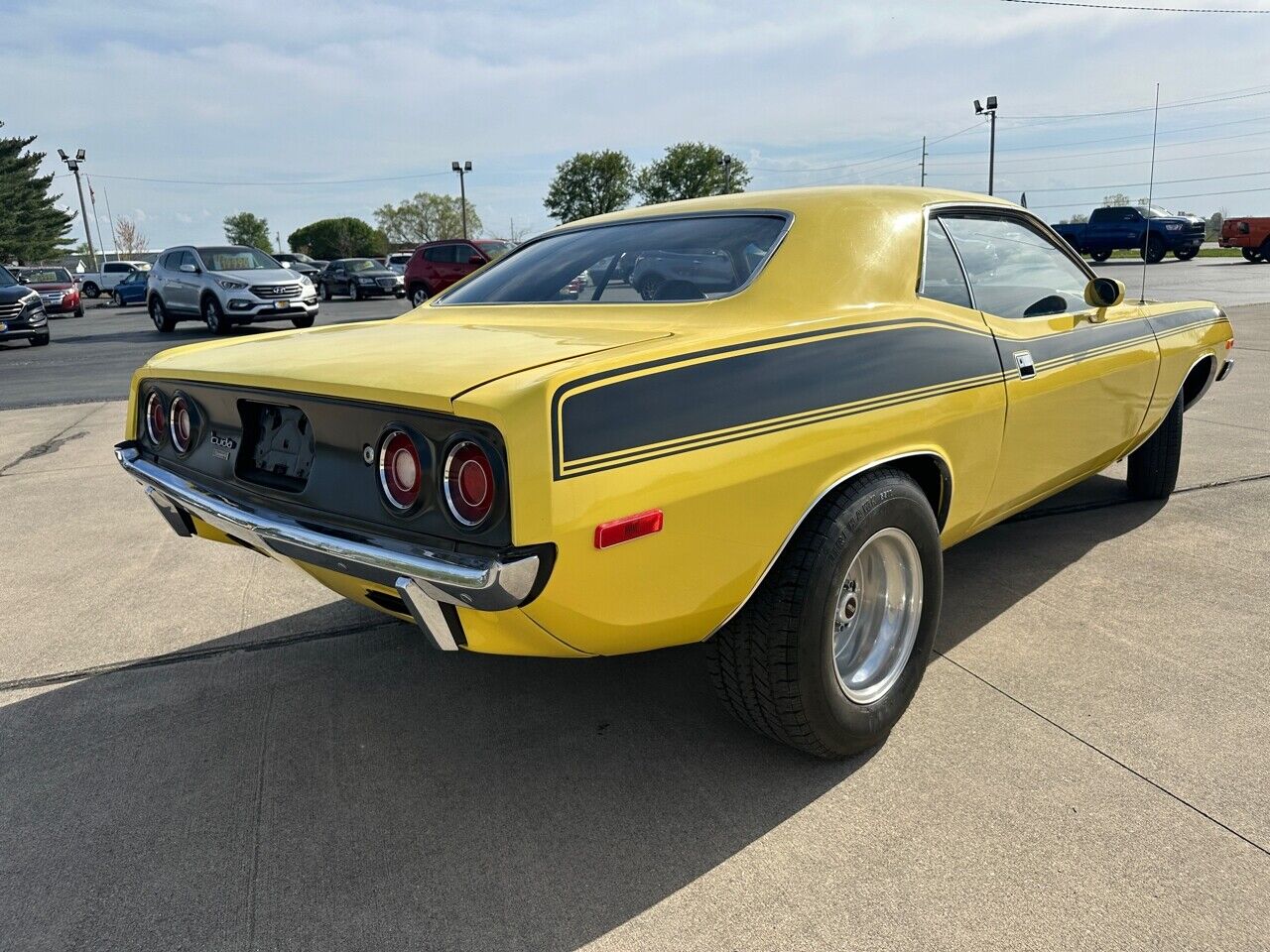 Plymouth-Barracuda-1973-American-Muscle-Car-34