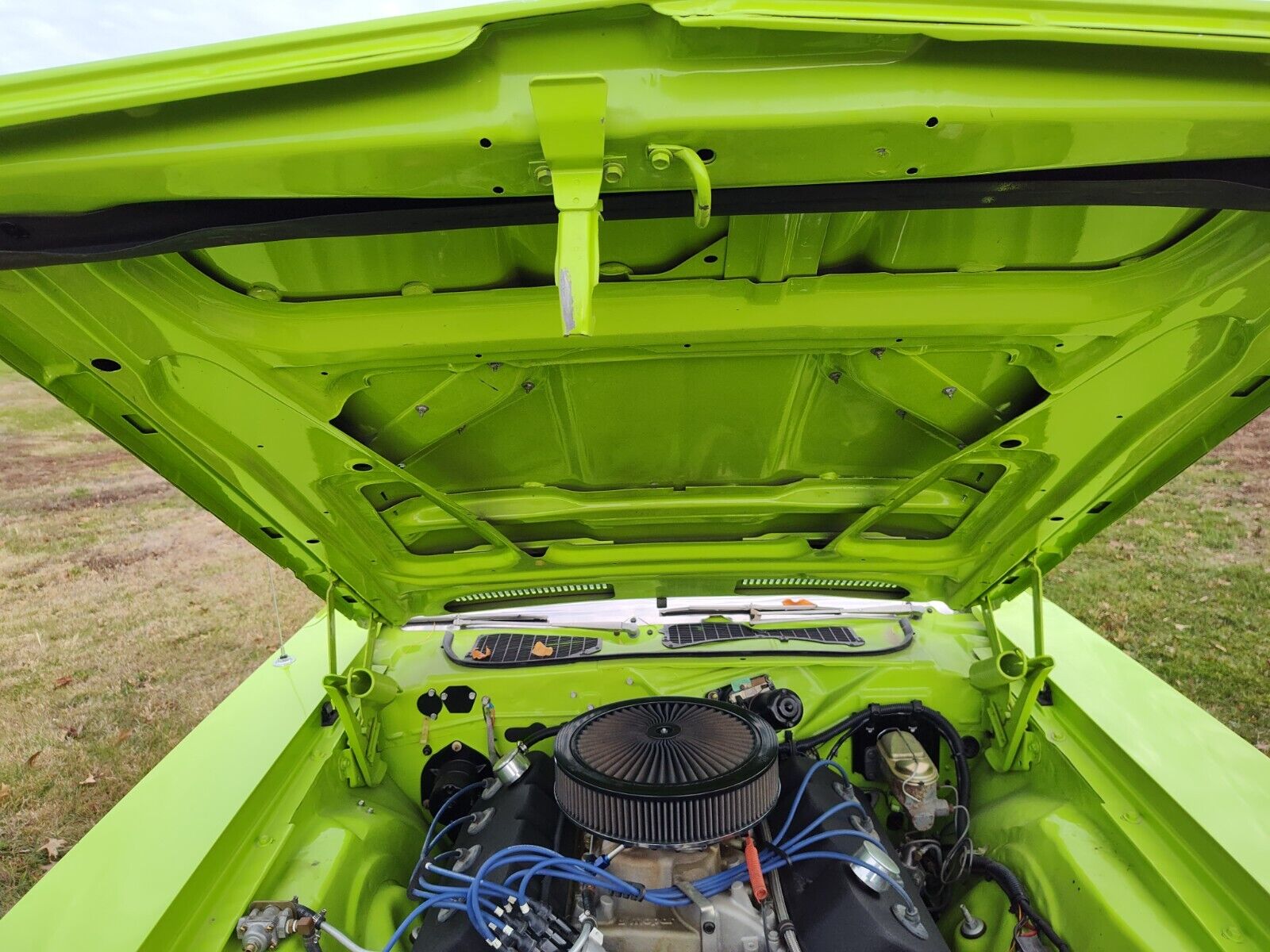 Plymouth-Barracuda-1973-Coupe-10