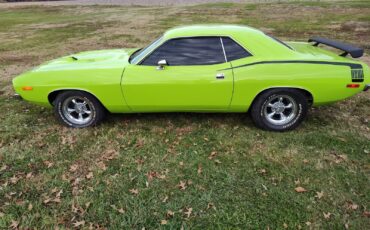 Plymouth-Barracuda-1973-Coupe-2