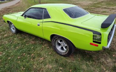 Plymouth-Barracuda-1973-Coupe-3